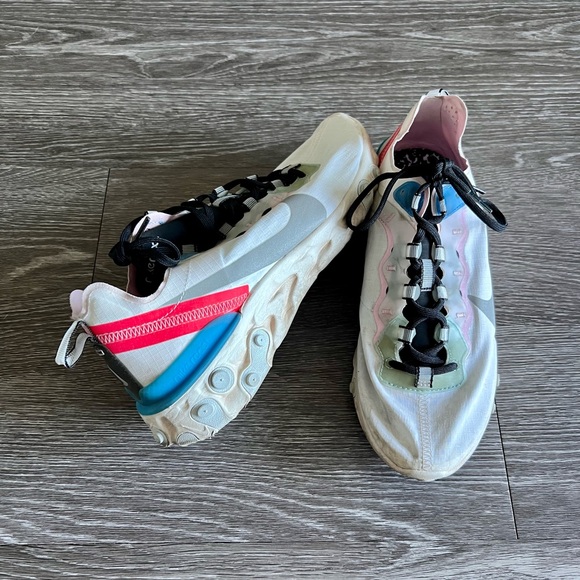 Nike Shoes - Nike / Women’s / Size 9 / Nike React Running Shoes 👟